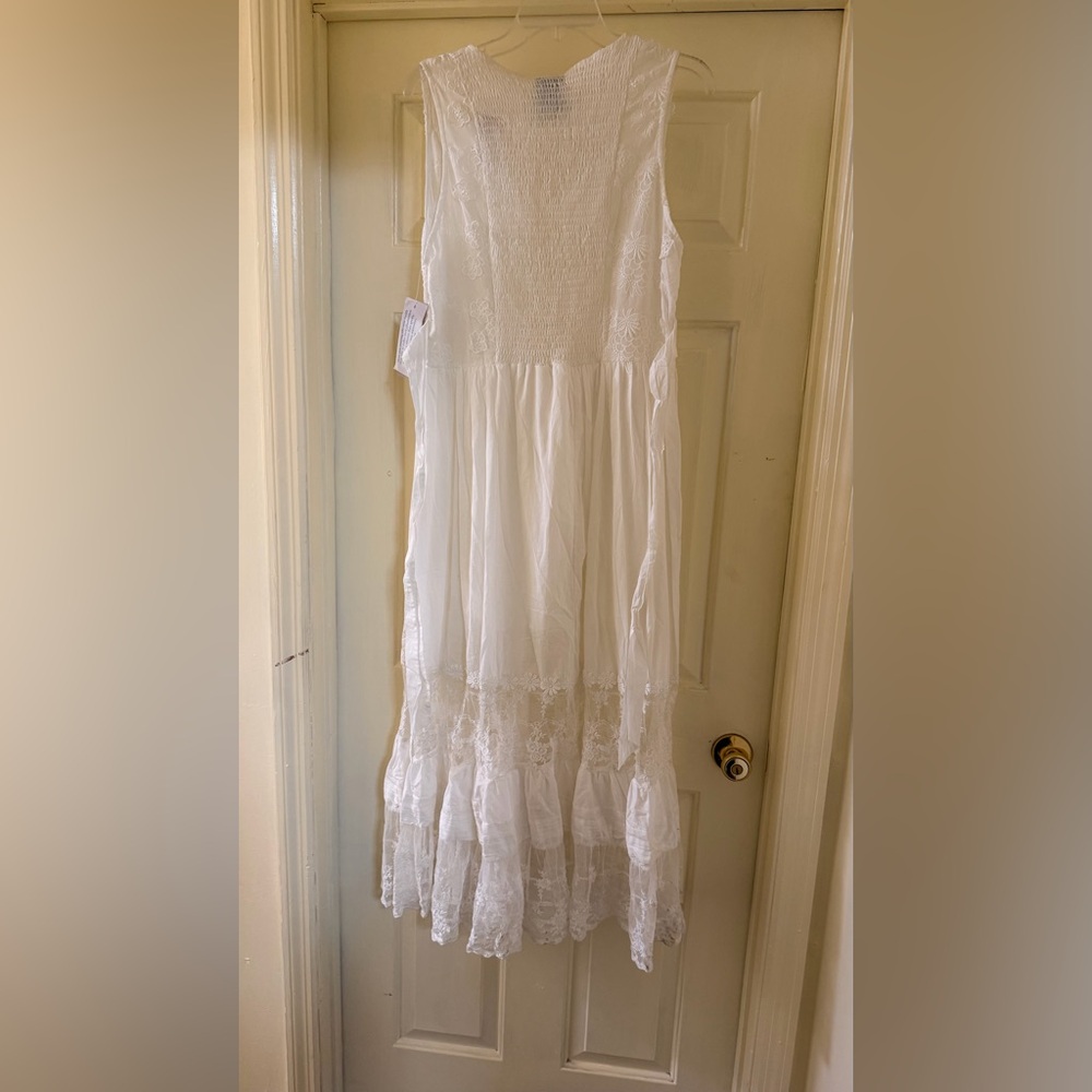 Elegant White Lace boho maxi Women’s Dress - Picture 11 of 13